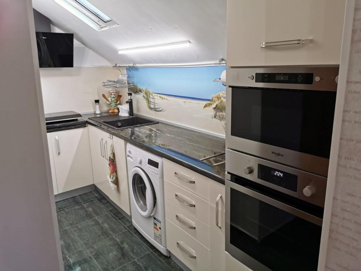Lucy Apartament Apartment Burgas Bagian luar foto