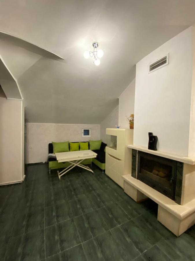 Lucy Apartament Apartment Burgas Bagian luar foto