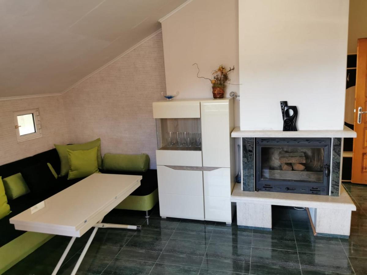 Lucy Apartament Apartment Burgas Bagian luar foto