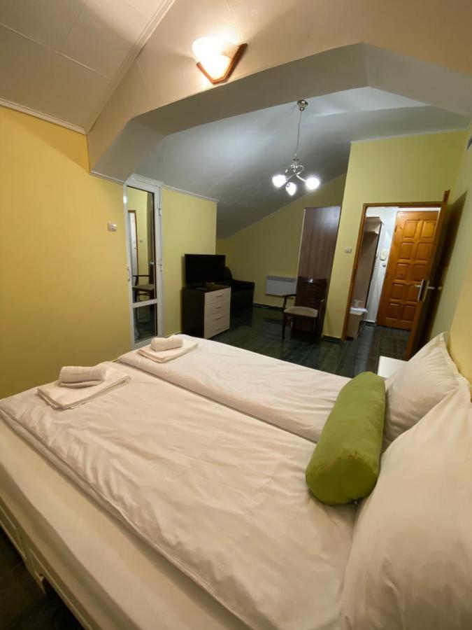 Lucy Apartament Apartment Burgas Bagian luar foto